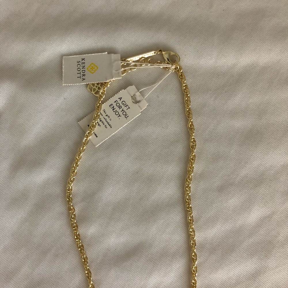 Brand New Kendra Scott Pendant Necklace - Picture 2 of 2